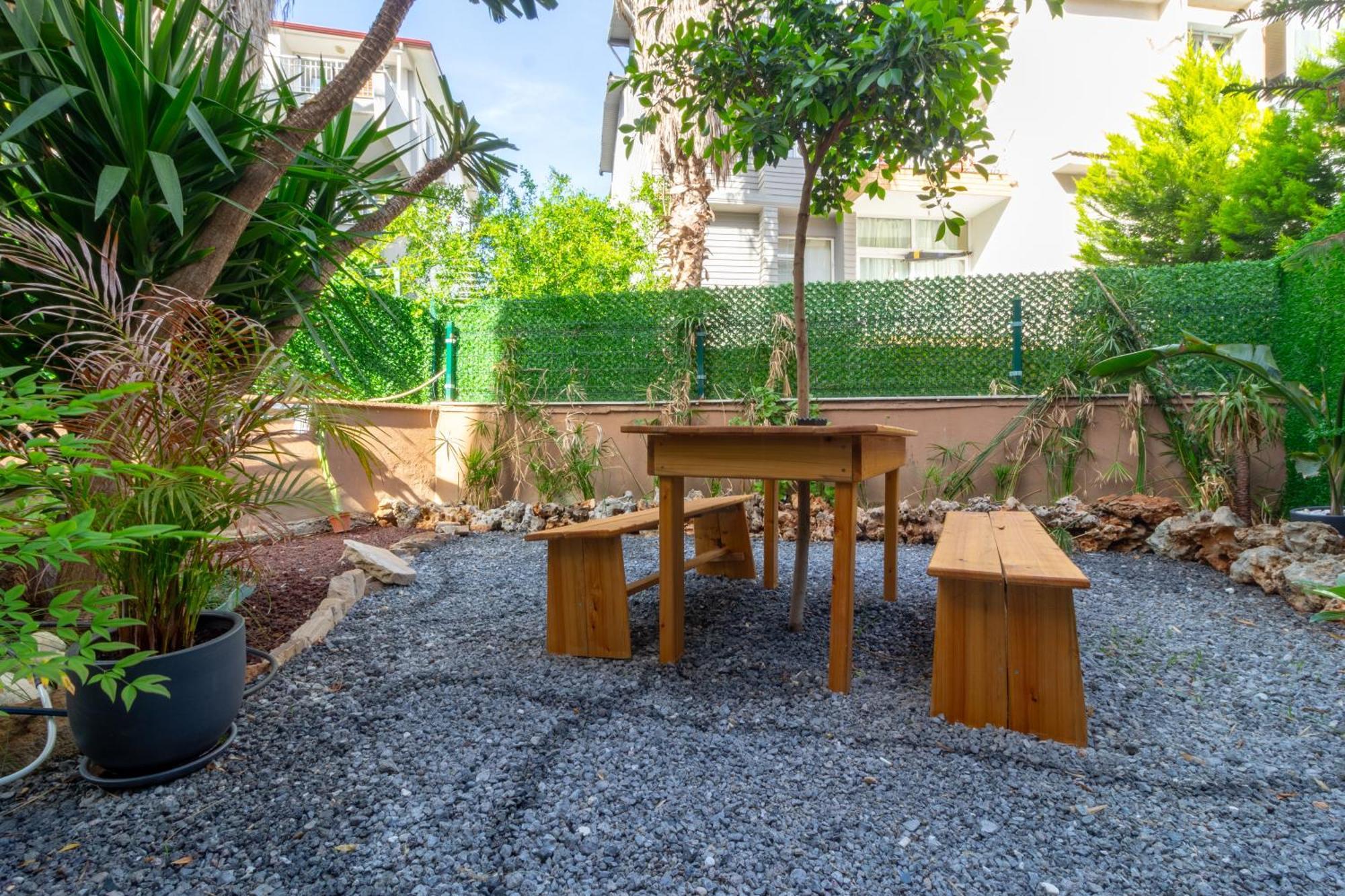 Alex Suites Lara Antalya Exterior photo